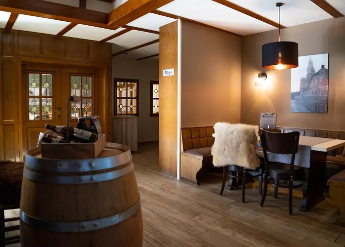 Hotel-restaurant Kolpinghaus فندق لينغِن