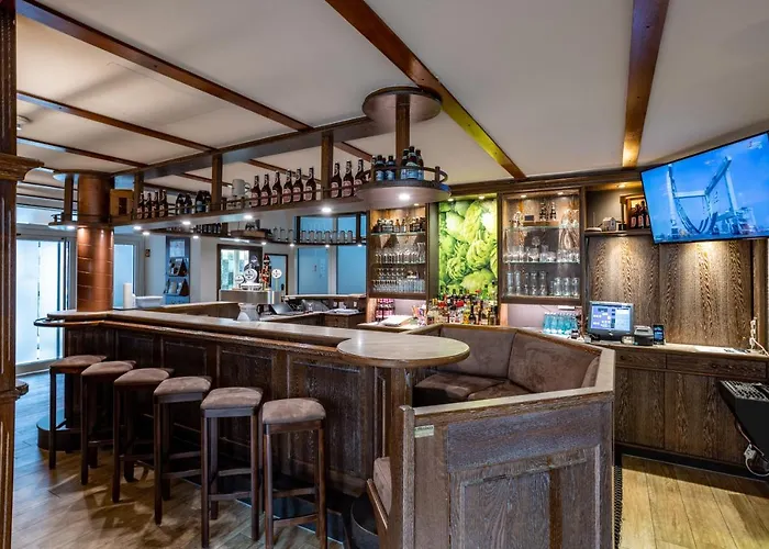 Hotel-restaurant Kolpinghaus لينغِن