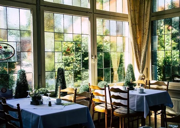 Hotel-restaurant Kolpinghaus فندق لينغِن